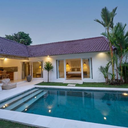 Villa Pagu Семиняк Екстериор снимка