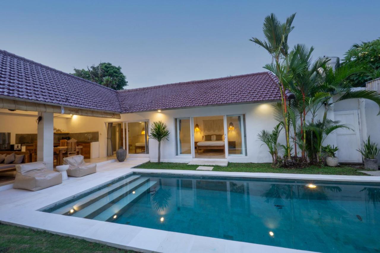 Villa Pagu Семиняк Екстериор снимка