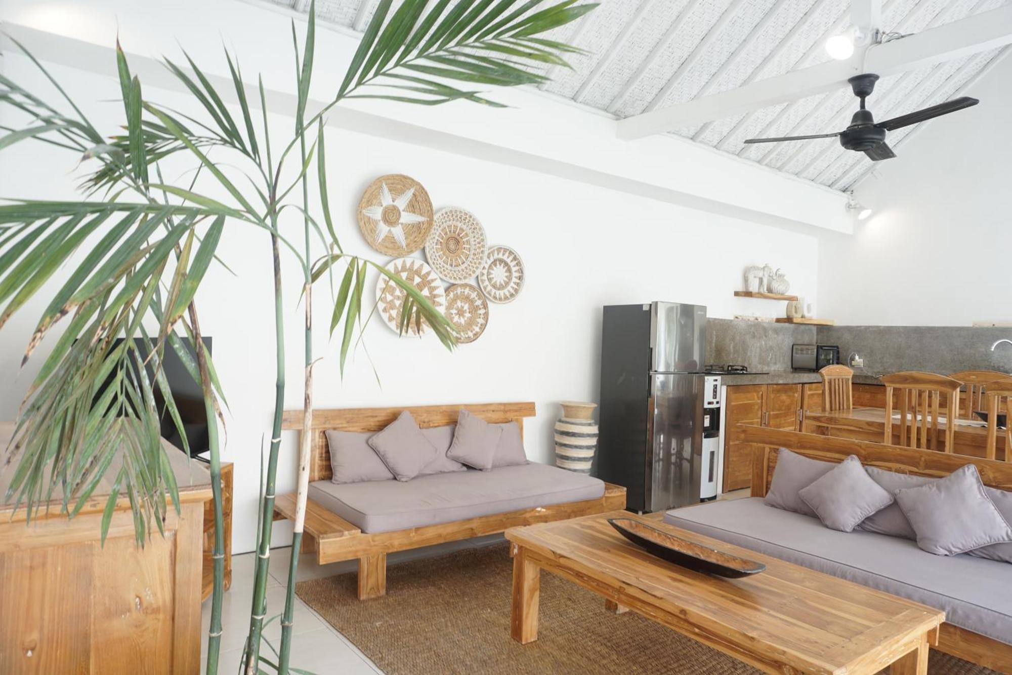 Villa Pagu Семиняк Екстериор снимка