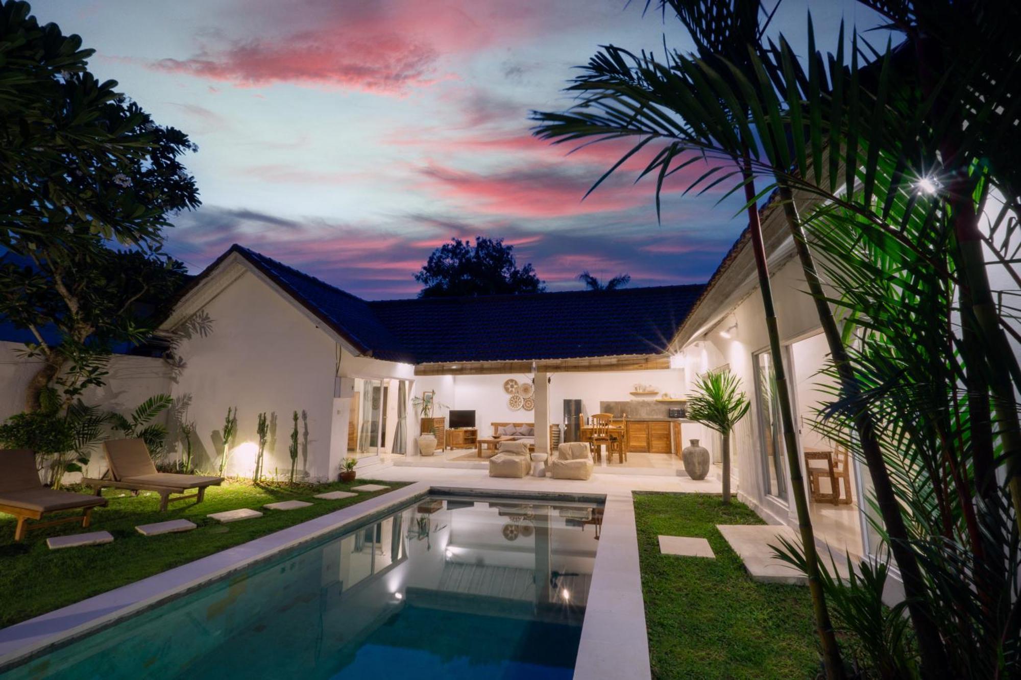 Villa Pagu Семиняк Екстериор снимка